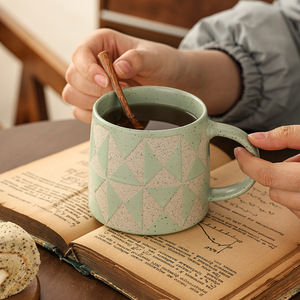 Taza de Café de Cerámica, Porcelana Verde con Diseño Geométrico, Estilo Europeo, Taza para Desayuno o Té, Tazas para Regalo - Product Image 1