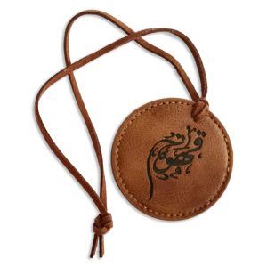 YH-HT2535 Sang Trọng Tái Chế Nổi May Treo Thẻ Quần Áo Tùy Chỉnh Jean PU Laser Giả Da Sswing Hangtag Cho Quần Áo - Product Image 1