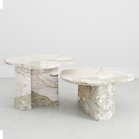 Table d'appoint en marbre blanc veiné vert Dream Home, plateau asymétrique en forme de nuage, base double incurvée, table d'appoint artistique minimaliste