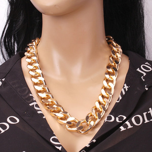 Collar de cadena gruesa de metal para mujer, cadena corta de aleación de zinc para clavícula, joyería de moda para fiesta, estilo moderno. - Product Image 3