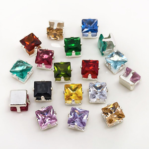 Nhà Máy Trực Tiếp 6*6Mm Vuông Đồng Dưới Pha Lê Zircon Nút Nail Phụ Kiện Trang Trí Nội Thất Kim Loại Mô Hình Mạ Kỹ Thuật Cho - Product Image 1