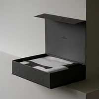 Emballage de luxe personnalisé, boîte cadeau magnétique pliable pour vêtements