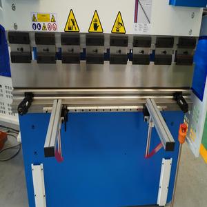 Sistema de giro de tubos de flexión de <span class=keywords><strong>metal</strong></span>, 40T, 1600 E, cnc, máquina de frenado de prensa pequeña automática - Product Image 4
