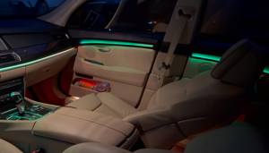 ICarsin para BMW Serie 5 <span class=keywords><strong>Gran</strong></span> <span class=keywords><strong>Turismo</strong></span> 5GT F07, Actualización de Luz Ambiental Dinámica de 64 Colores, Accesorios LED para Iluminación Interior de Automóvil - Product Image 5