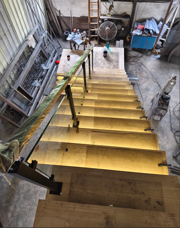 Modern Wood and Stainless Steel Straight Staircase Indoor Safe Stairs ...