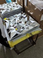 Panneaux muraux 3D de luxe de haute qualité, effet miroir brillant doré argenté, à coller, fabriqués en Chine