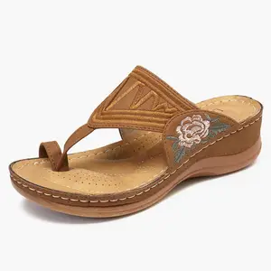 2024 New Style Sandals 43 Large Size Women's Shoes Embroidery Flip-Flops China Factory Wholesale for Women and Ladies