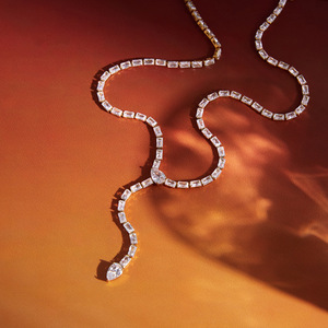 Collar en Forma de Y con Cristales, Chapado en Oro de 18K, con Circonitas Engastadas, Joyería para Uso Diario y Fiestas para Mujer - Product Image 4