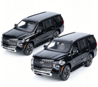 Modelo a Escala 1:24 de SUV Todoterreno Moderno, de Aleación Metálica Fundida a Presión, con Puertas Abribles e Interior Detallado