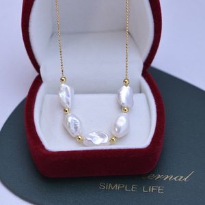 Collar con Colgante de Plata S925 para Mujer con Perlas de Agua Dulce de 7-8 mm, Blancas, de Luz Intensa, Casi Impecables, Accesorio de Moda con Diseño de Pluma - Product Image 3