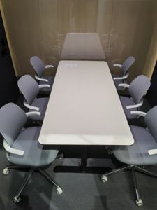 Vente en gros de cabines téléphoniques insonorisées modernes en aluminium et d'espaces de travail insonorisés - Product Image 1