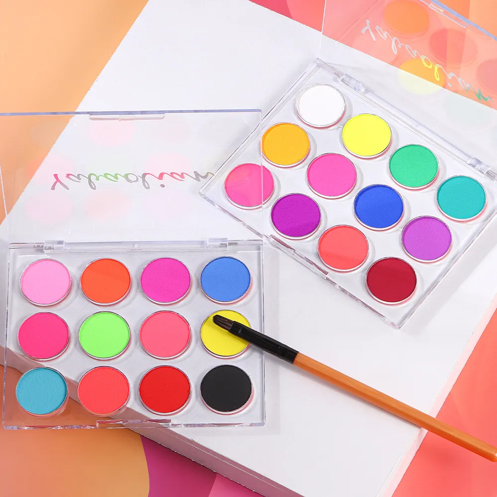 Produttori OEM all'ingrosso di marca propria cosmetici ad alto pigmento di colore personalizzato set di ombretti Costom di perle trasparenti a 12 colori