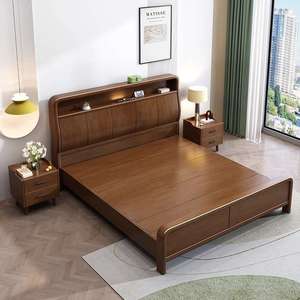 Un piccolo appartamento con un <span class=keywords><strong>letto</strong></span> <span class=keywords><strong>matrimoniale</strong></span> <span class=keywords><strong>in</strong></span> <span class=keywords><strong>legno</strong></span> massello di faggio, caratterizzato da una testiera moderna e semplice <span class=keywords><strong>in</strong></span> stile nordico - Product Image 5