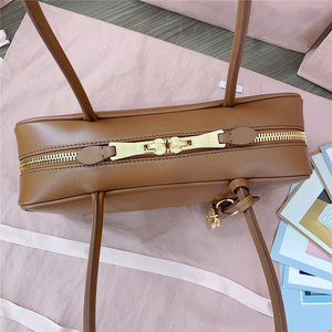 Sang Trọng Thiết Kế Thương Hiệu Của Phụ Nữ Túi Xách Màu Nâu Sậm Với Chủ Đề Trang Trí Thời Trang Slanted Bowling Túi Dây Kéo Túi - Product Image 5