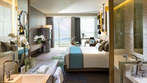 <span class=keywords><strong>InterContinental</strong></span> Nha Tang Beach <span class=keywords><strong>Resort</strong></span> Chambres spacieuses Décor élégant et luxueux avec un mobilier en bois E Hôtel cinq étoiles - Product Image 2