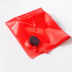 ผ้าพันคอไหมสีแดง ขนาด 35x35 ซม. อุปกรณ์มายากลสำหรับนักแสดงริมถนน - Product Image 5