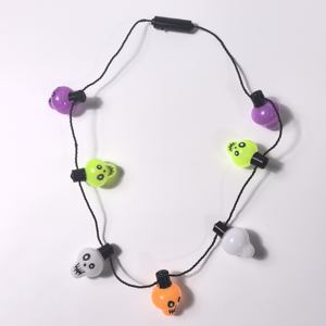 할로윈 파티를 위한 플라스틱 다채로운 해골 LED 빛나는 목걸이 장식 - Product Image 1