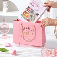 Bolsa de Regalo Rosa para Fiesta de Quinceañera, Diseño de Corona y Estrellas con Superficie Dorada, Asas de Cuerda, Cinta, Recuerdos para Niñas