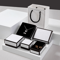 Boîte d'emballage de bijoux en papier d'art de luxe faite à la main avec logo personnalisé et poignée en ruban pour lunettes, bagues, colliers - Coffret cadeau écologique
