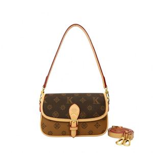 Fashionable Lady's PU Handbag with Polyester Lining Portable & Design. High Quality <b>Square</b> Shape for Daily Use - Product Image 4