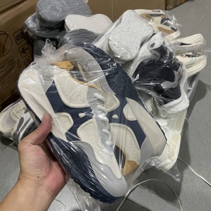 รองเท้าลำลองคุณภาพดี ลดราคา  ส่งแบบคละแบบ สุ่มลาย ผลิตในจีน - Product Image 5