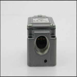 Interruptor de Límite 8LS1-4PG de Venta Caliente, 125V CA 10A, con Resorte, IP67 - Product Image 4