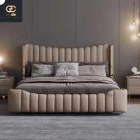 Nouveau design de mobilier de chambre à coucher de luxe italien : Lit king-size, pour villa, lit double en cuir rembourré
