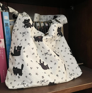 Bolsa de lona de algodón diagonal informal, reutilizable, duradera, con impresión personalizada, para compras y viajes. - Product Image 1