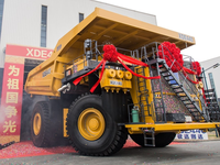 Camion à benne basculante minier XDE440 de marque chinoise de haute qualité, 440 tonnes, nouveau standard d'émission Euro 2, 30 tonnes de poids total, excellent prix