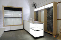 Comptoir de magasin d'électronique, design personnalisé, vitrine en verre, comptoir de caisse, mobilier, comptoir de vente au détail tendance pour magasin d'électronique