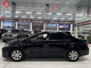 <span class=keywords><strong>Toyota</strong></span> <span class=keywords><strong>Corolla</strong></span> 1.6L 2WD LHD Automatica Euro VI Berlina Usata del 2013 - Product Image 2