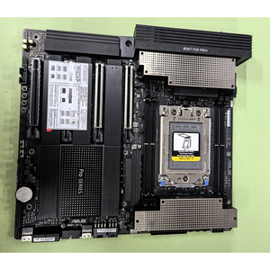Placa Base Pro WS TRX50-SAGE WIFI para AMD Threadripper PRO 9000/7000 WX (sTR5) 10GbE+2.5GbE, Wi-Fi 7 CEB - Product Image 3