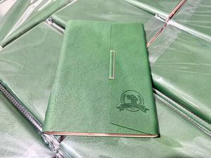 Cuaderno Personalizado <span class=keywords><strong>A5</strong></span> de Tapa Dura de PU con Hojas Sueltas, Cierre Magnético, Regalo Promocional Empresarial con Múltiples Colores - Product Image 4