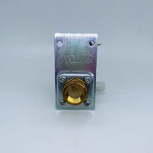 Vanne solénoïde d'entrée d'eau Manitowoc 040003580 pour machine à glaçons, boîtier en plastique électrique - Product Image 4