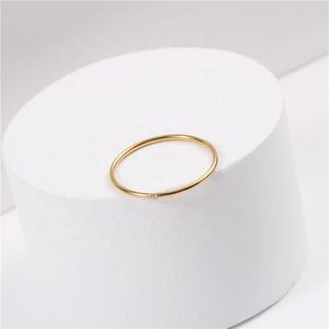 حار بيع 1 مللي متر داينتي الفولاذ المقاوم للصدأ واحد اثنين ثلاثة تشيكوسلوفاكيا حجر خاتم للنساء - Product Image 5