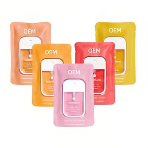 Spray désinfectant pour les mains Clear Touch Land avec mousqueton – Lavage des mains promotionnel - Product Image 4