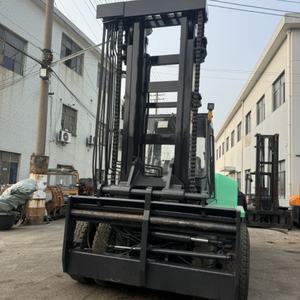 Montacargas Diésel Mitsubishi FD160 Usado de 16 Toneladas, Tracción en las Cuatro Ruedas, Neumáticos Sólidos, Mástil de Tres Etapas, para Manejo de Palés y Contenedores en Almacenes - Product Image 6