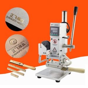 Machine à estamper manuelle multifonctionnelle compacte pour l'impression de logos en cuir, la combinaison de caractères mobiles et le gaufrage personnalisé - Product Image 3
