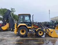 Penjualan Terbaru XC8-S3570 Backhoe Loader 4 Wheel Drive Digger Backhoe China Loader XC8-S3570 Tipe H Outrigger Tersedia di Stok