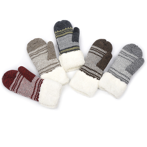 Gants d'hiver pour femmes Doublure en polaire chaude Mitaines à flocons de neige - Product Image 3