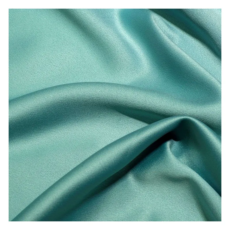 उच्च गुणवत्ता वाले सैटिन रेशम बहु रंग 105 जीएसएम 100% लिए पॉलिएस्टर सैटिन कपड़े
