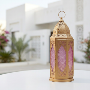 Dernières décorations de la maison pour le Ramadan, lanternes marocaines faites à la main en verre coloré et métal doré - Product Image 1