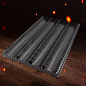 Molde para Baguette <span class=keywords><strong>de</strong></span> Acero al Carbono <span class=keywords><strong>de</strong></span> Grado Alimenticio con Revestimiento Antiadherente y Diseño Perforado para Pan Artesanal <span class=keywords><strong>Casero</strong></span> - Product Image 6