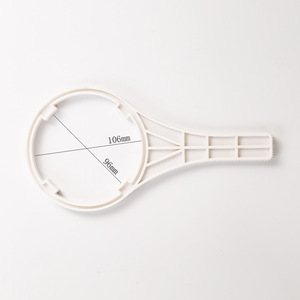 Clé universelle blanche de 10 pouces pour purificateurs d'eau et bouteilles filtrantes standard pour boîtier de filtre à eau - Product Image 5