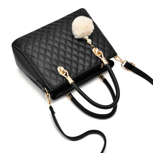 2026 Elegant <b>Large</b> Capacity Lightweight Women Handbag Luxury Atmosphere Versatile Fashion Shoulder Zipper Closure PU Material - Product Image 3