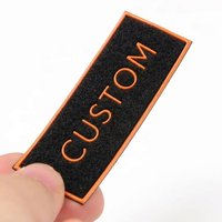 Patchs personnalisés en gros avec surface bouclée et logo de marque en caoutchouc PVC gaufré 3D