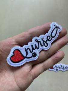 Le <span class=keywords><strong>patch</strong></span> brodé de logo d'électrocardiogramme de mode classique peut être repassé sur les vêtements bricolage petit <span class=keywords><strong>patch</strong></span> de coeur - Product Image 5