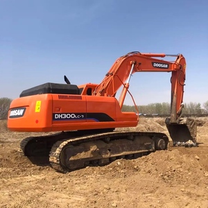 Strong power Used Doosan DH300 Crawler <b>Excavator</b> <b>machine</b> for Earthmoving Loading and Site Digging - Product Image 3