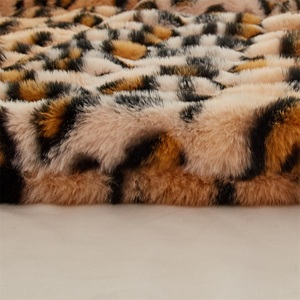 Couvertures Minky Couture personnalisées à motif ombré réversible, motif léopard de haute qualité, couvertures Minky plissées les plus douces - Product Image 4