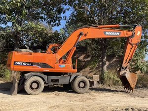 รถขุดล้อยางมือสองจากเกาหลี รถขุดมือสอง DOOSAN DH210w-7 Doosan DH210W-7 150w-7 รถขุดล้อยาง 21 ตัน ระบบไฮดรอลิกที่มั่นคง - Product Image 2